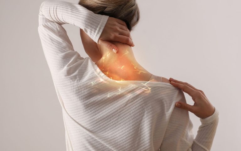 fisioterapeuta-em-aveiro-tratamento-da-dor-dor-nas-costas-fisioterapia-em-aveiro-clinica-de-fisioterapia-em-aveiro.jpg